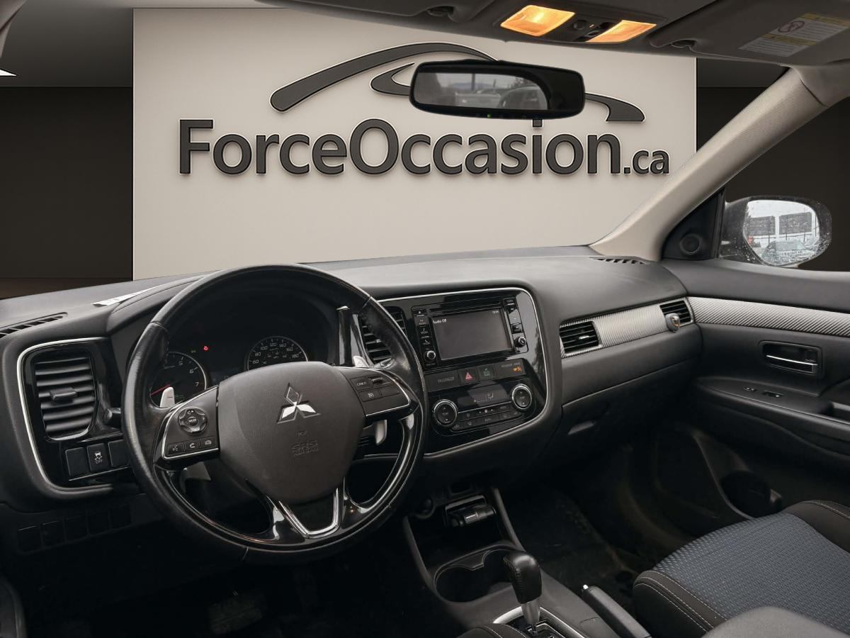 2016 Mitsubishi Outlander - Image 5