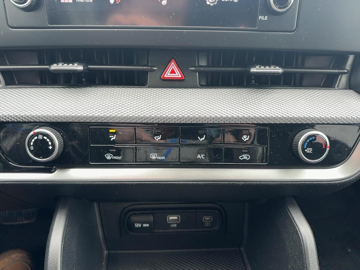 2023 Kia Sportage - Image 21