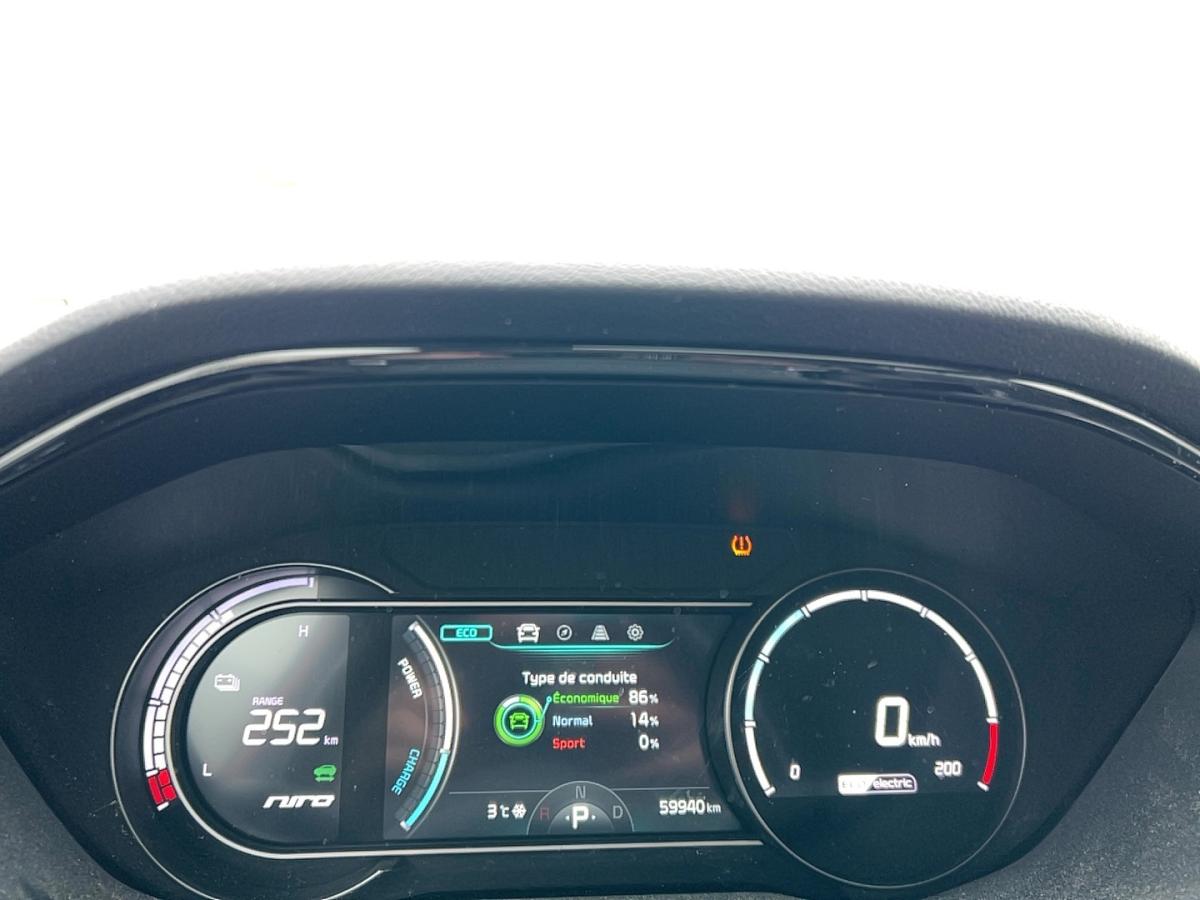 2021 Kia Niro EV - Image 15