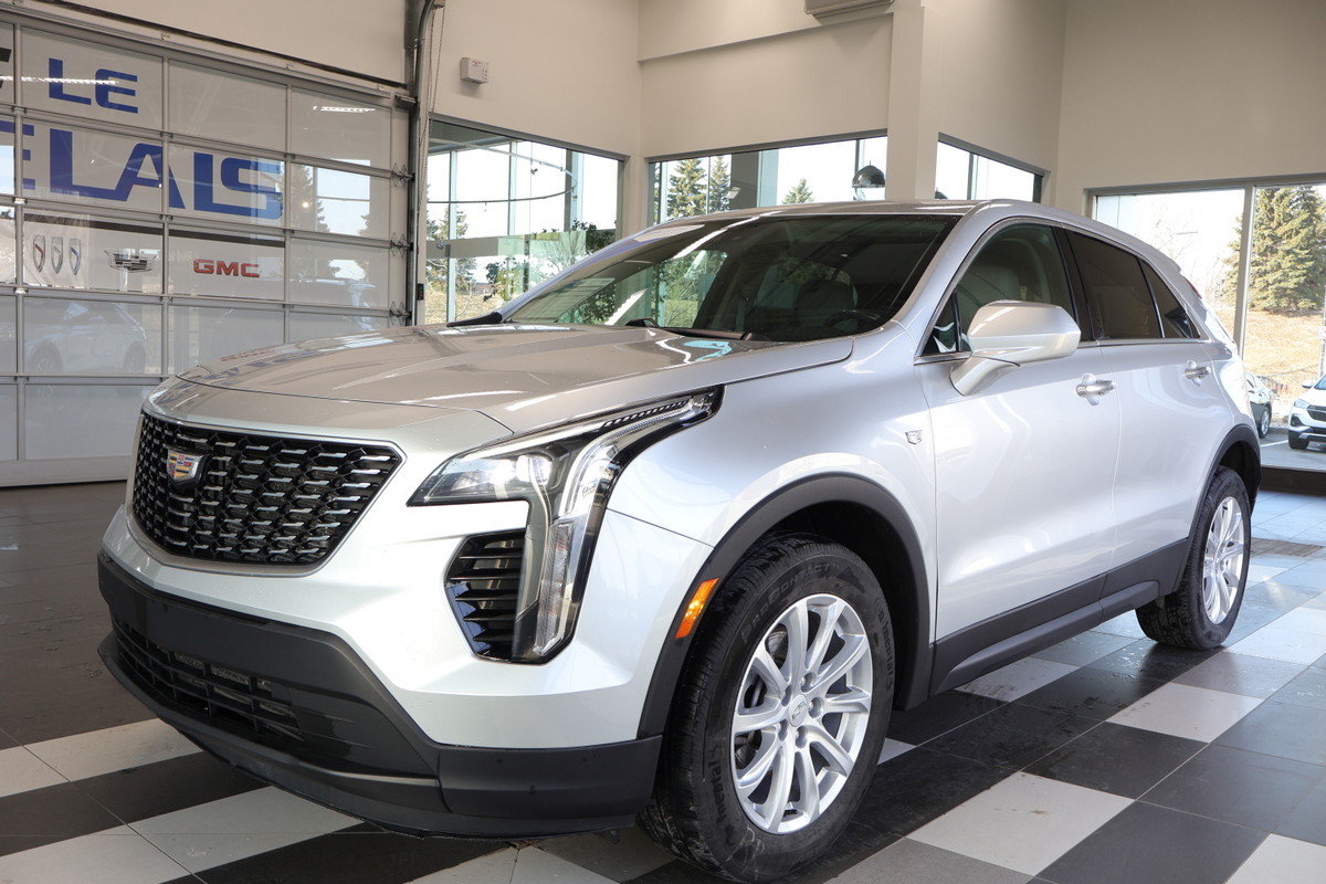 2022 Cadillac XT4 - Image 6