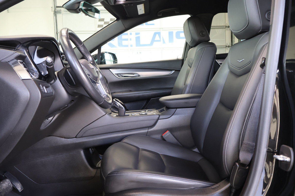 2022 Cadillac XT5 - Image 7