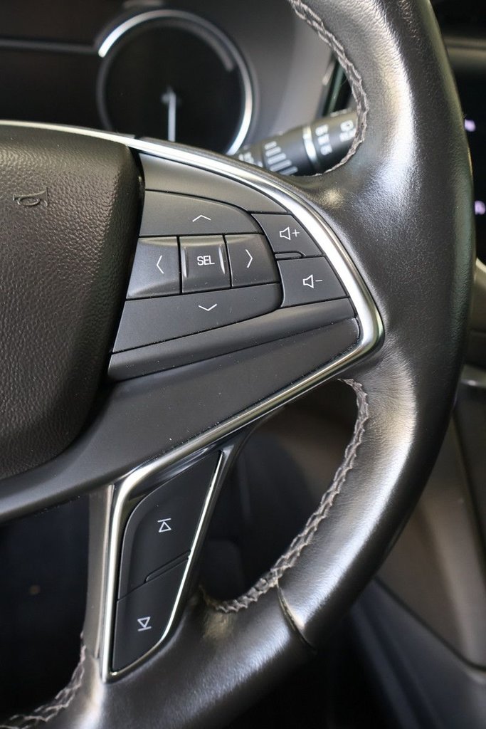 2022 Cadillac XT5 - Image 16