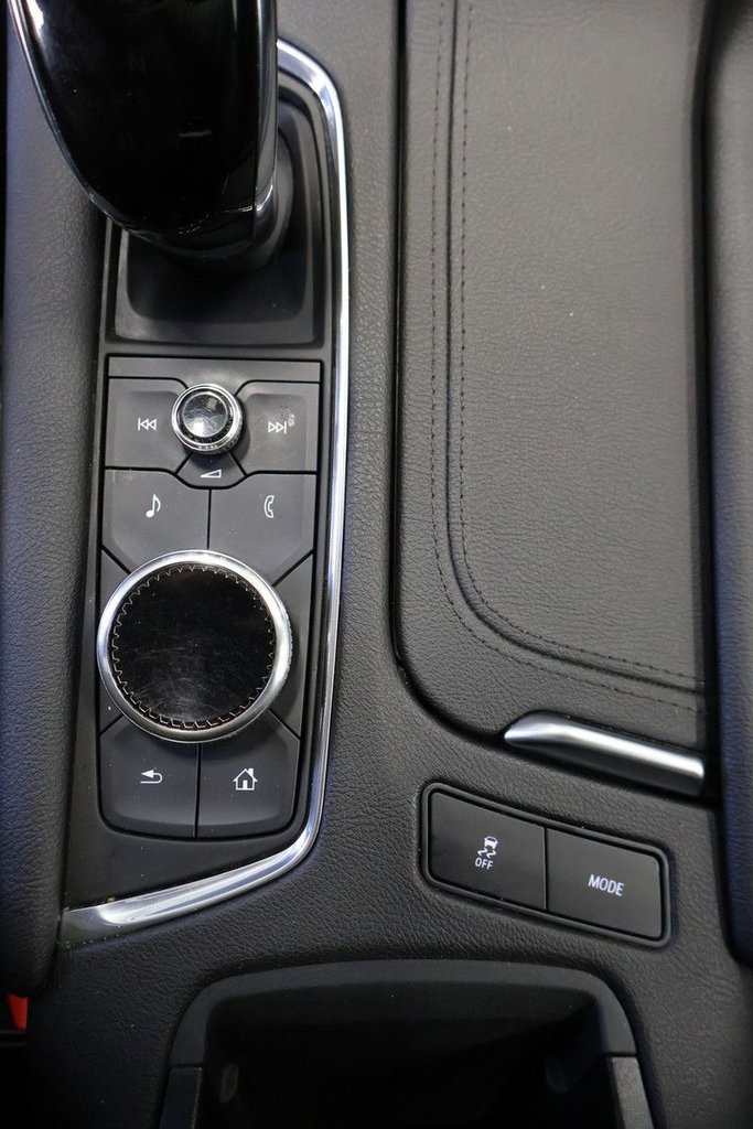 2022 Cadillac XT5 - Image 19