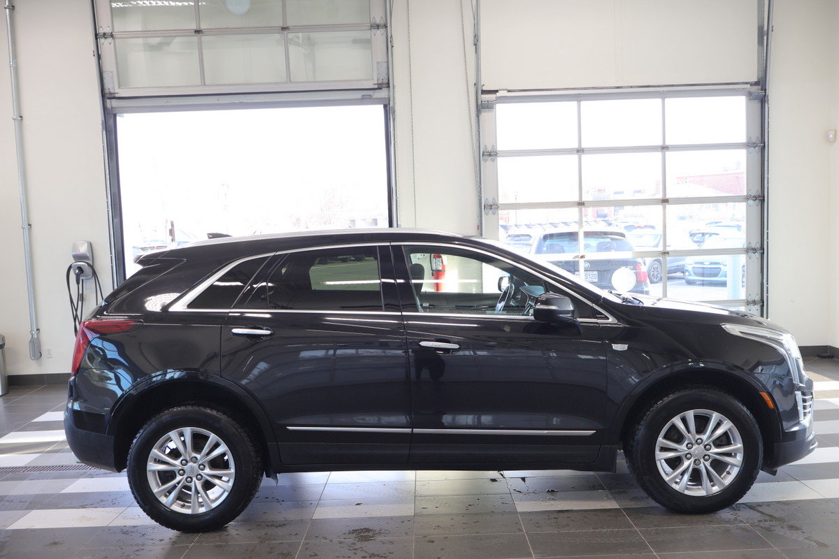 2022 Cadillac XT5 - Image 24