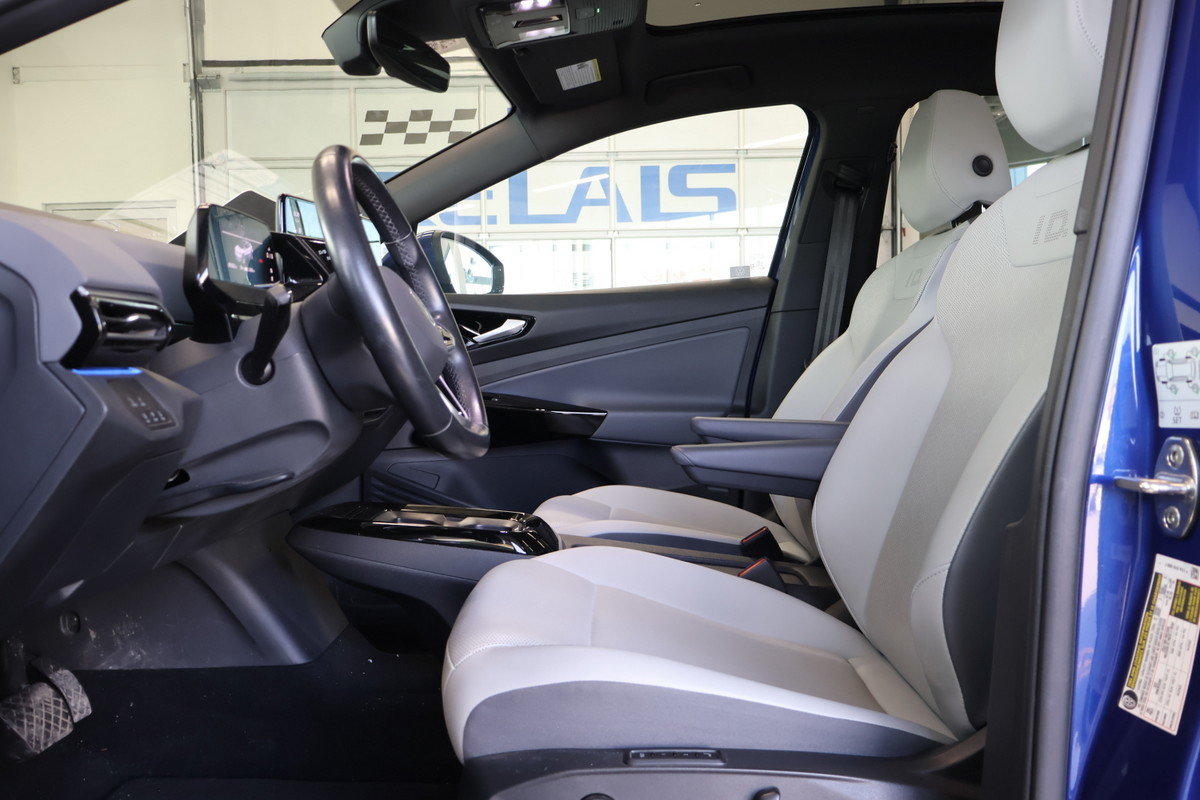 2021 Volkswagen ID.4 - Image 7