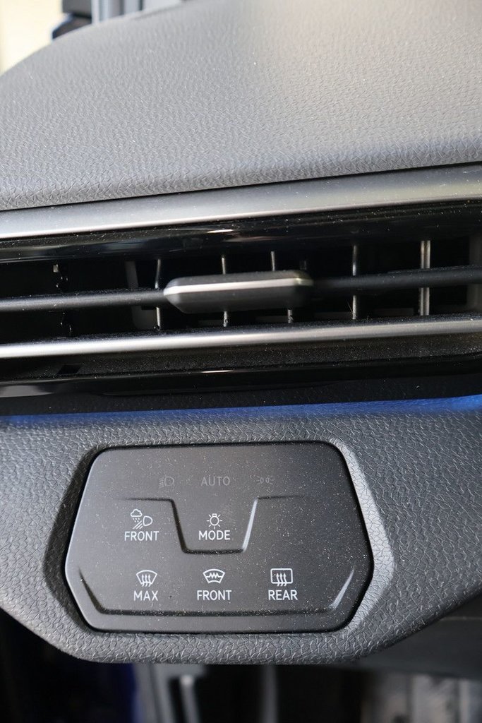 2021 Volkswagen ID.4 - Image 21