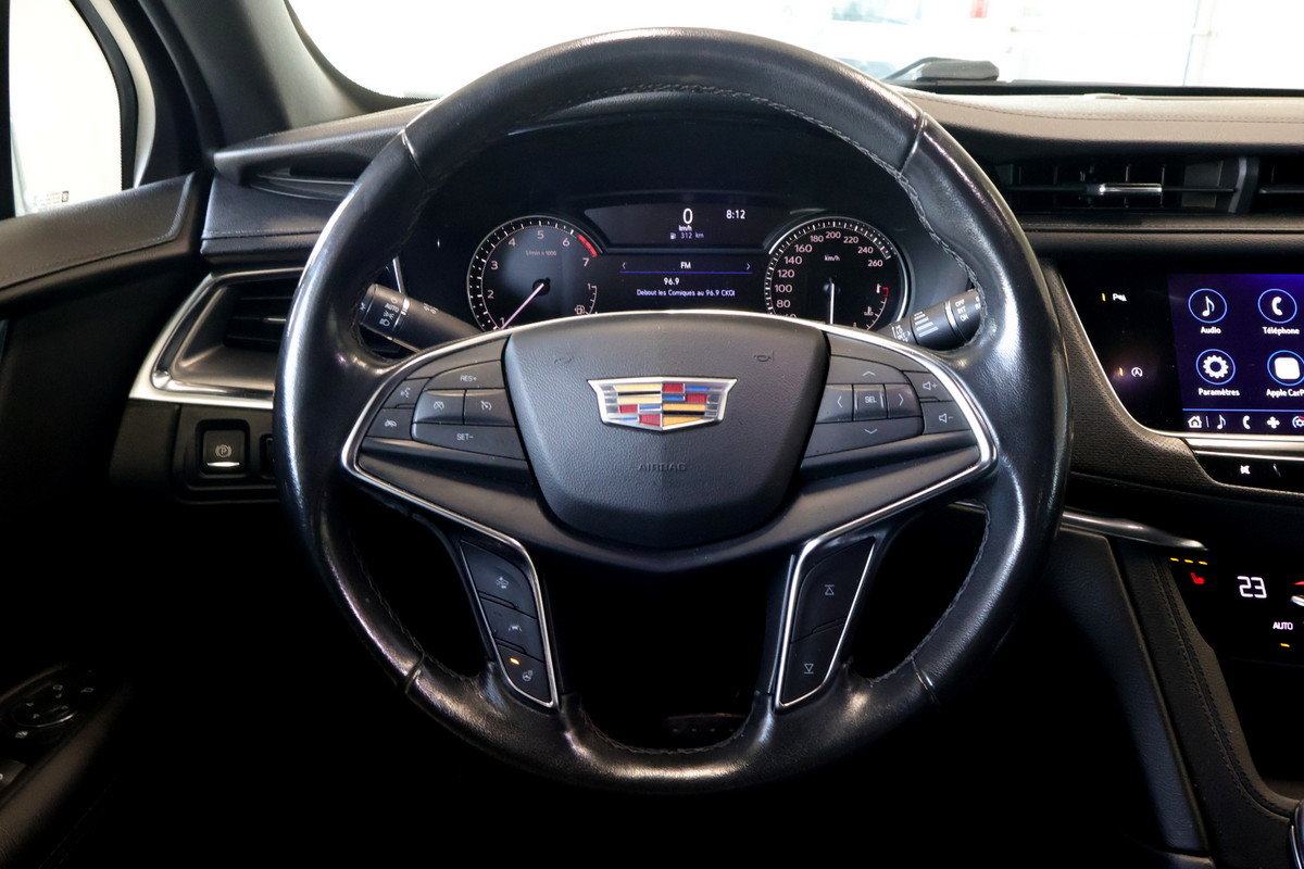 2020 Cadillac XT5 - Image 14