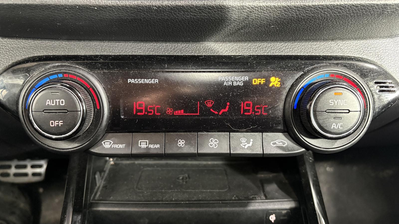 2021 Kia Forte - Image 29