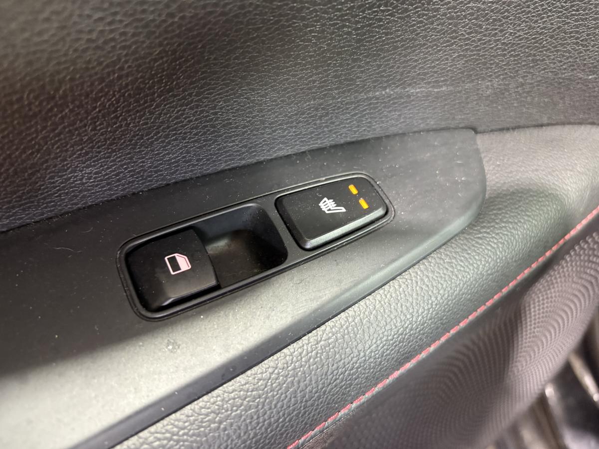 2021 Kia Forte - Image 32