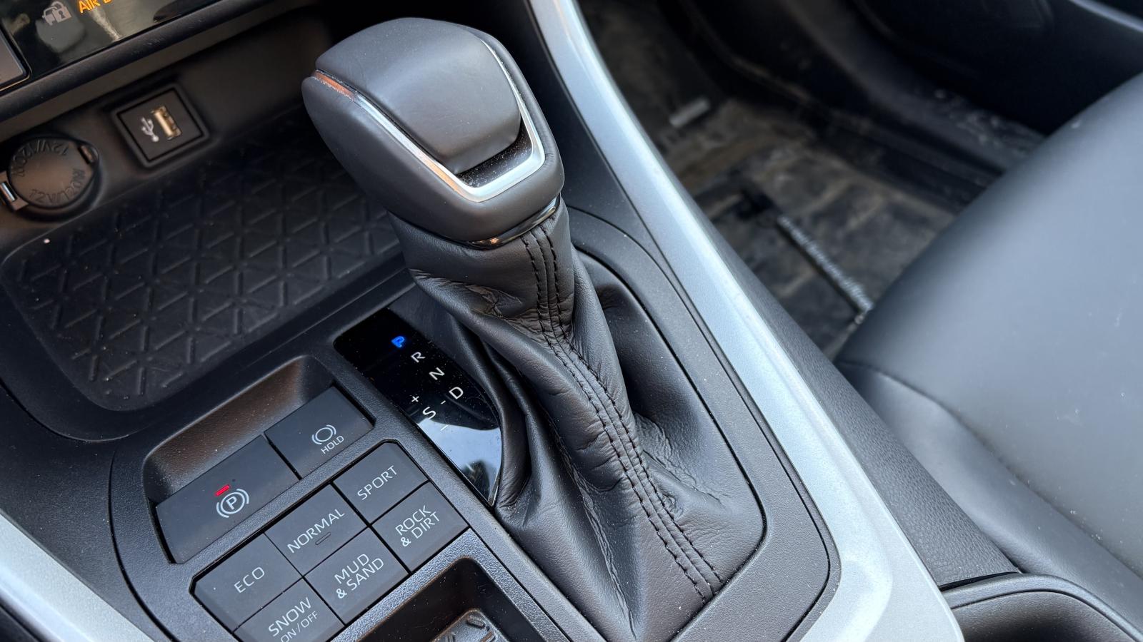 2023 Toyota RAV4 - Image 29