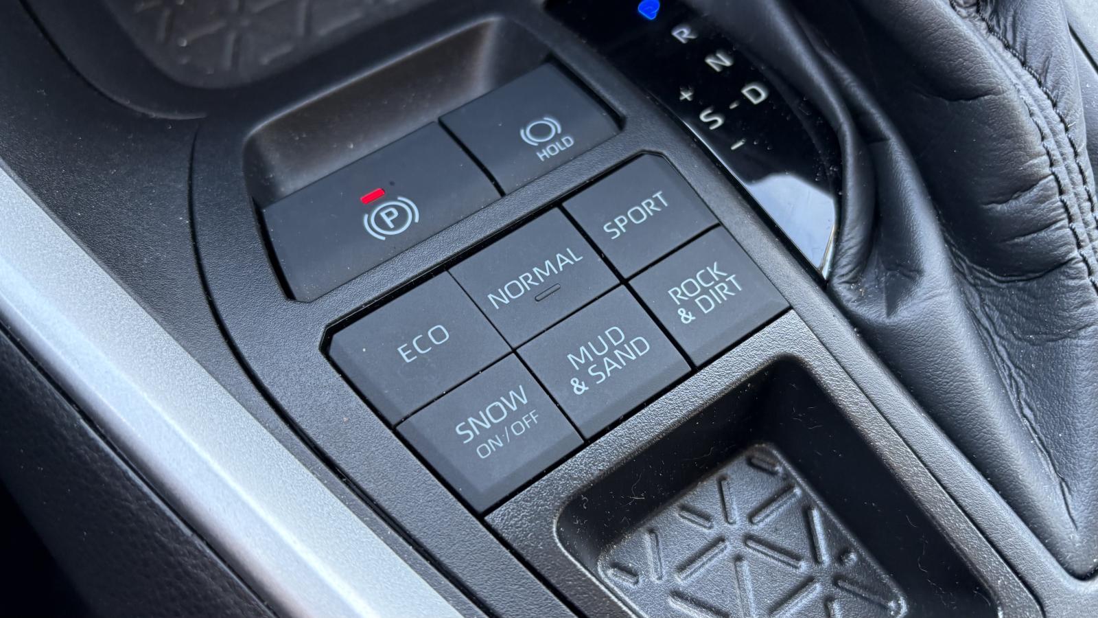 2023 Toyota RAV4 - Image 30