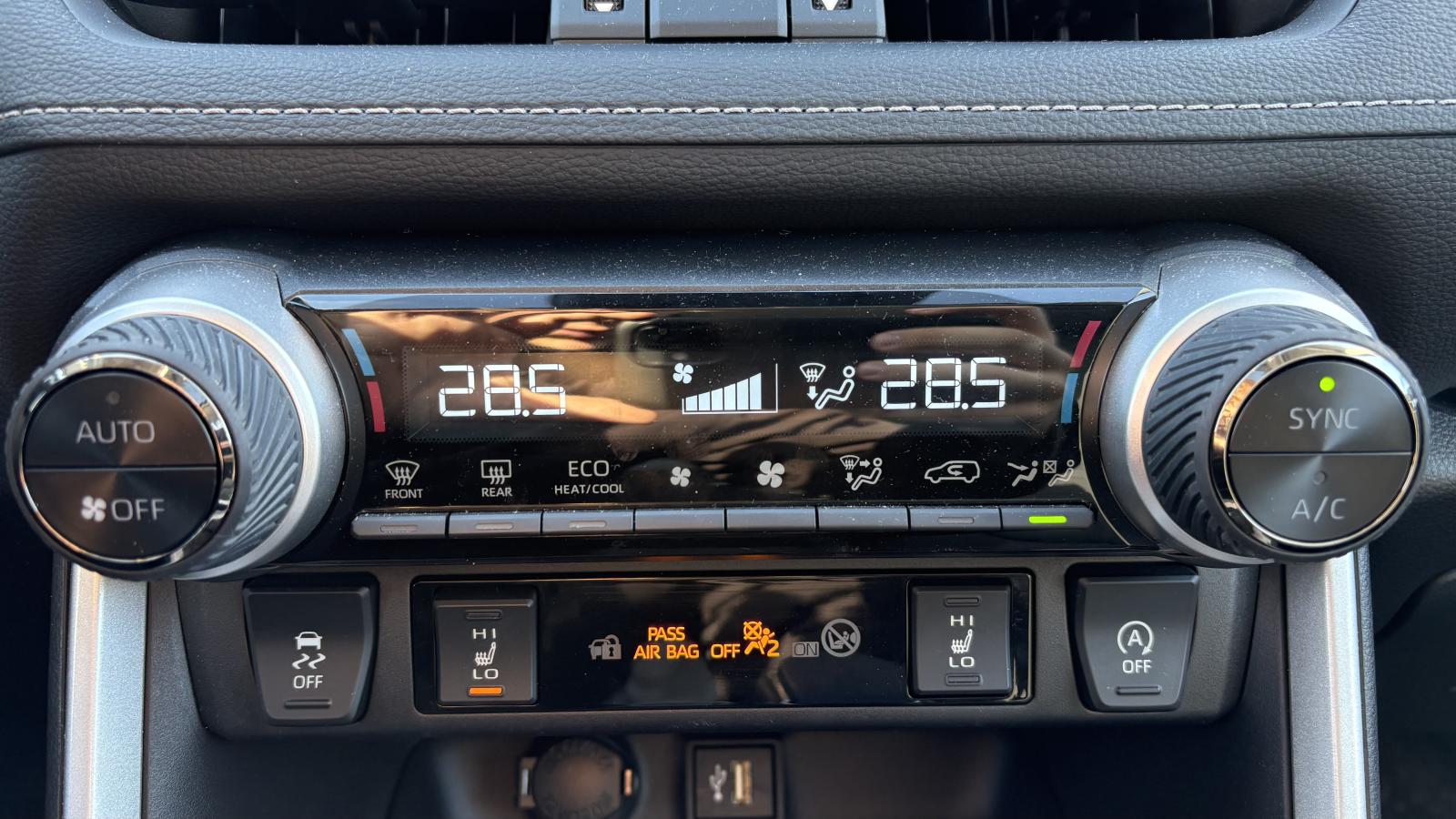 2023 Toyota RAV4 - Image 32