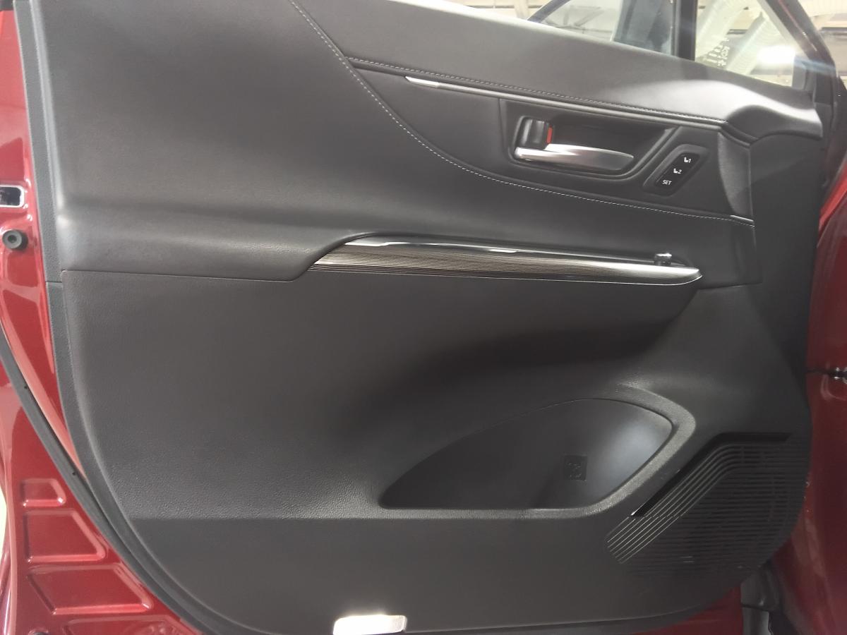 2021 Toyota Venza - Image 17