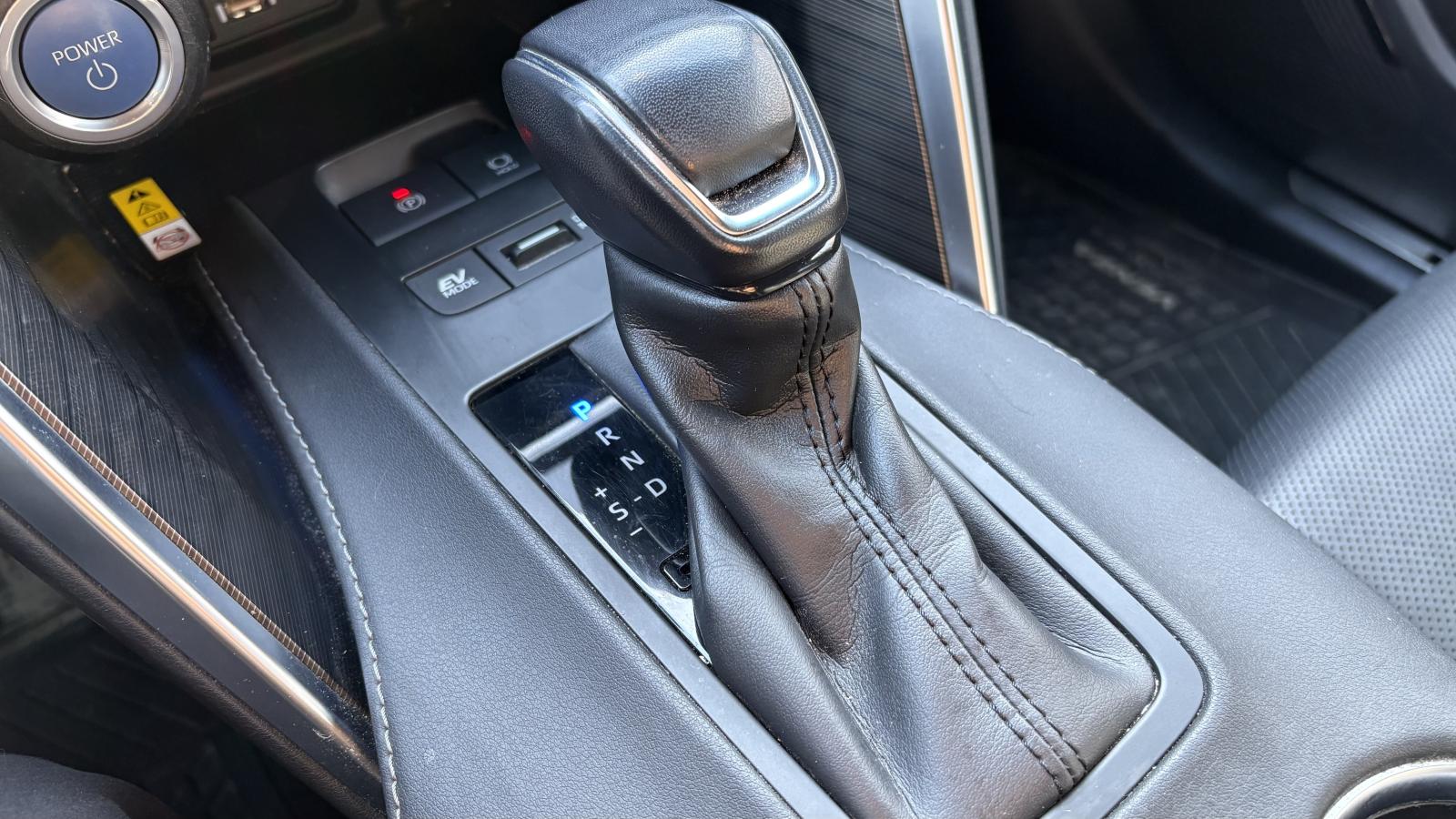 2021 Toyota Venza - Image 26