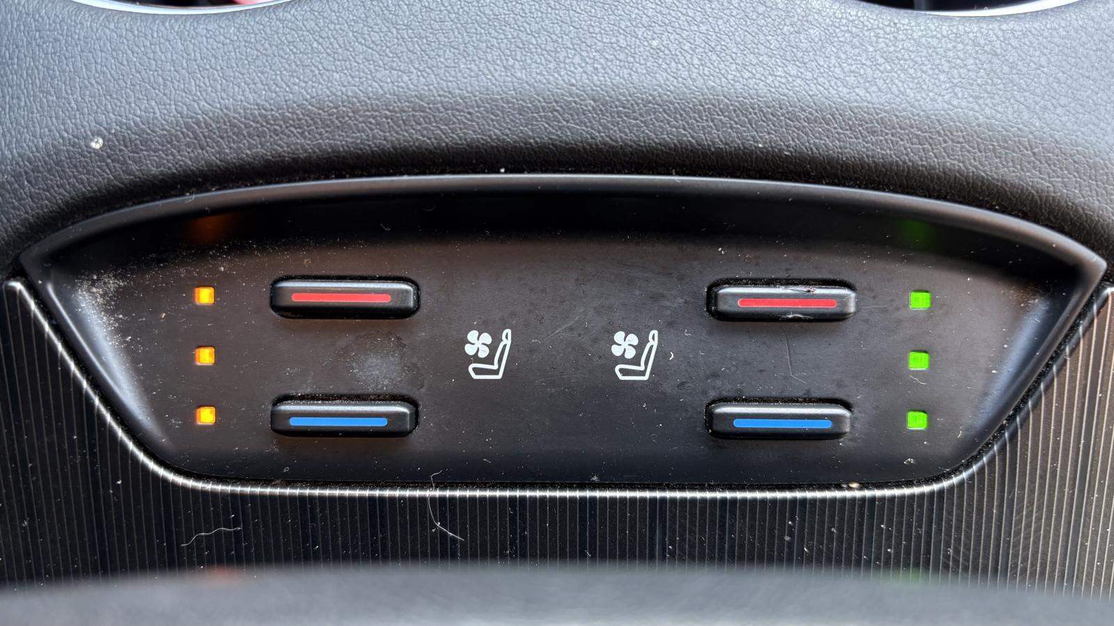 2021 Toyota Venza - Image 31