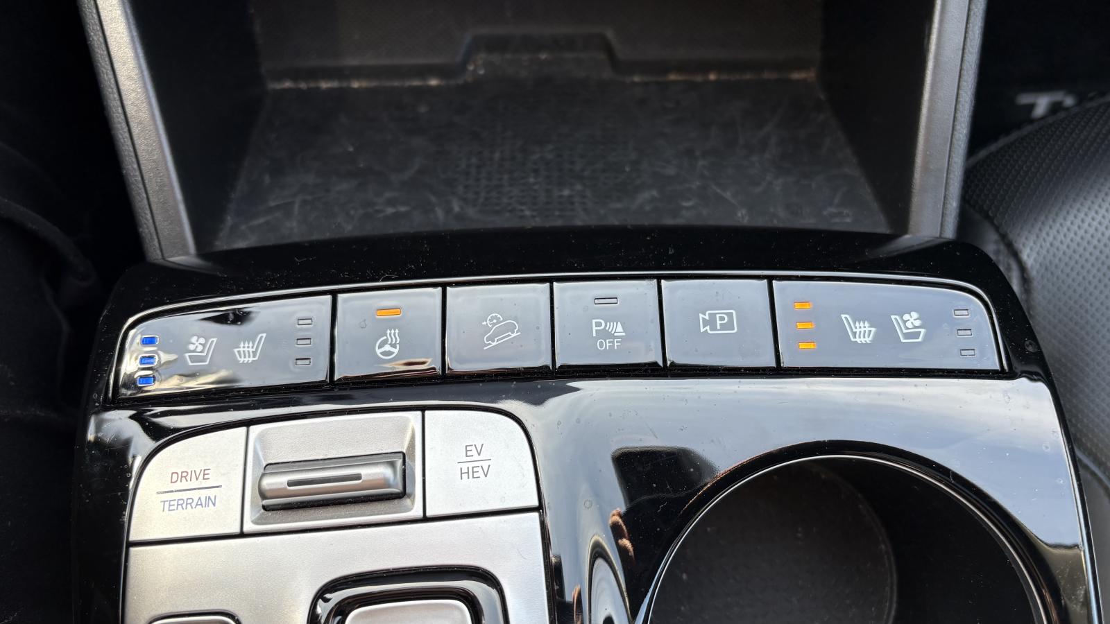 2022 Hyundai Tucson - Image 31