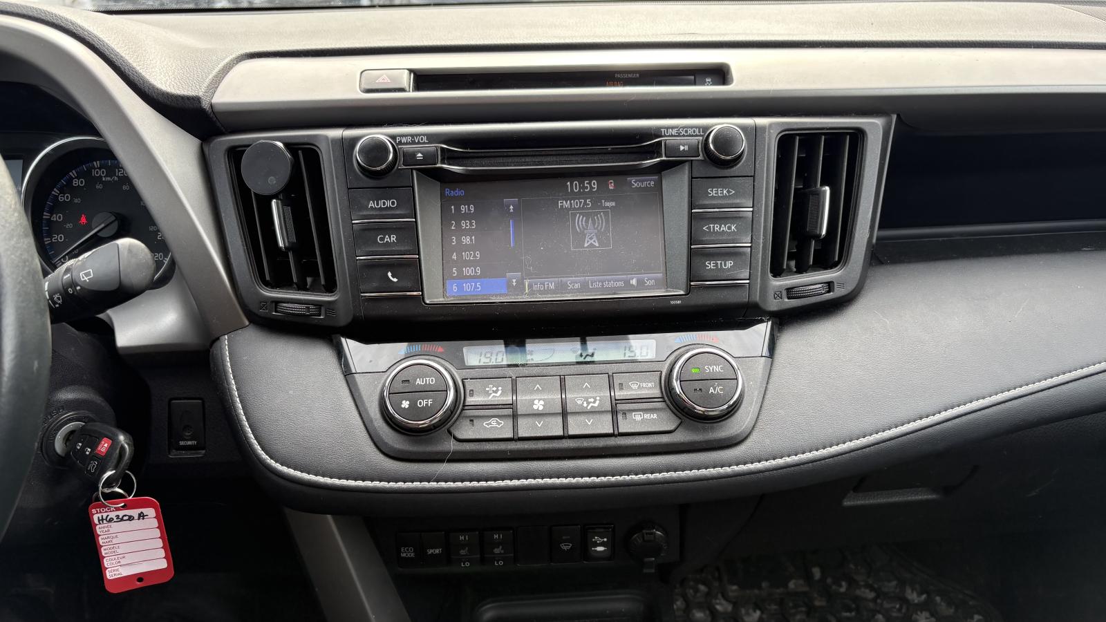 2016 Toyota RAV4 - Image 23