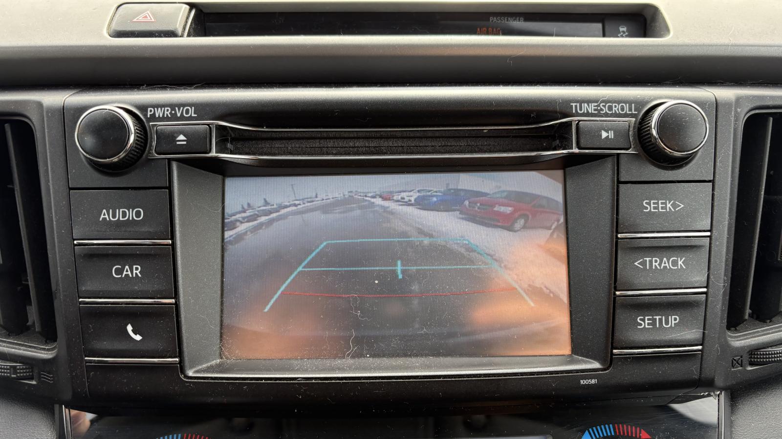 2016 Toyota RAV4 - Image 25