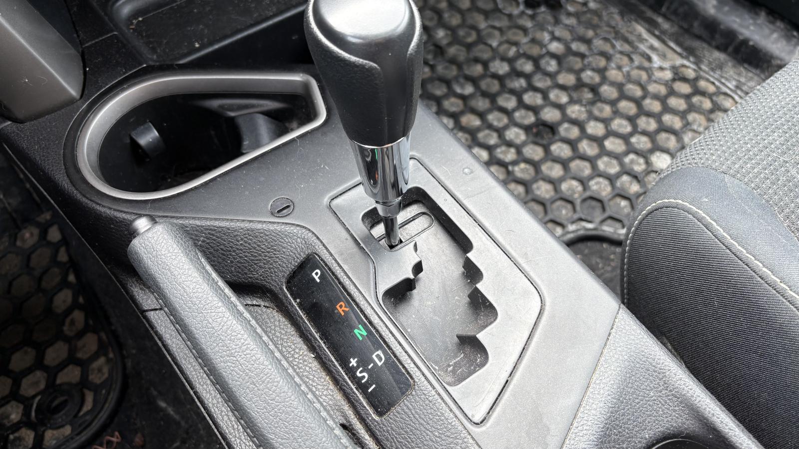 2016 Toyota RAV4 - Image 29