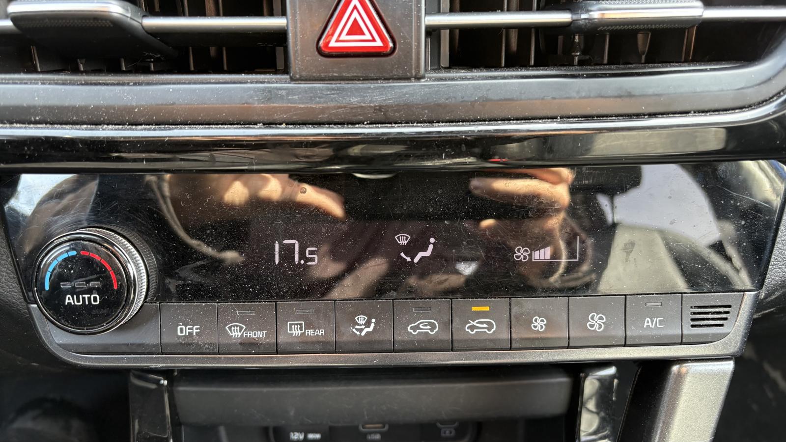 2024 Kia Seltos - Image 25