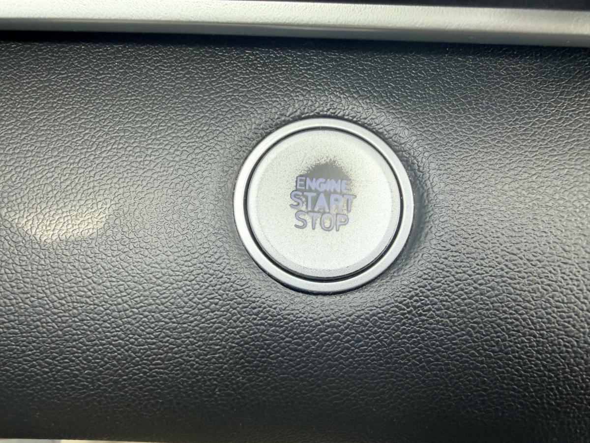 2021 Hyundai Elantra - Image 14