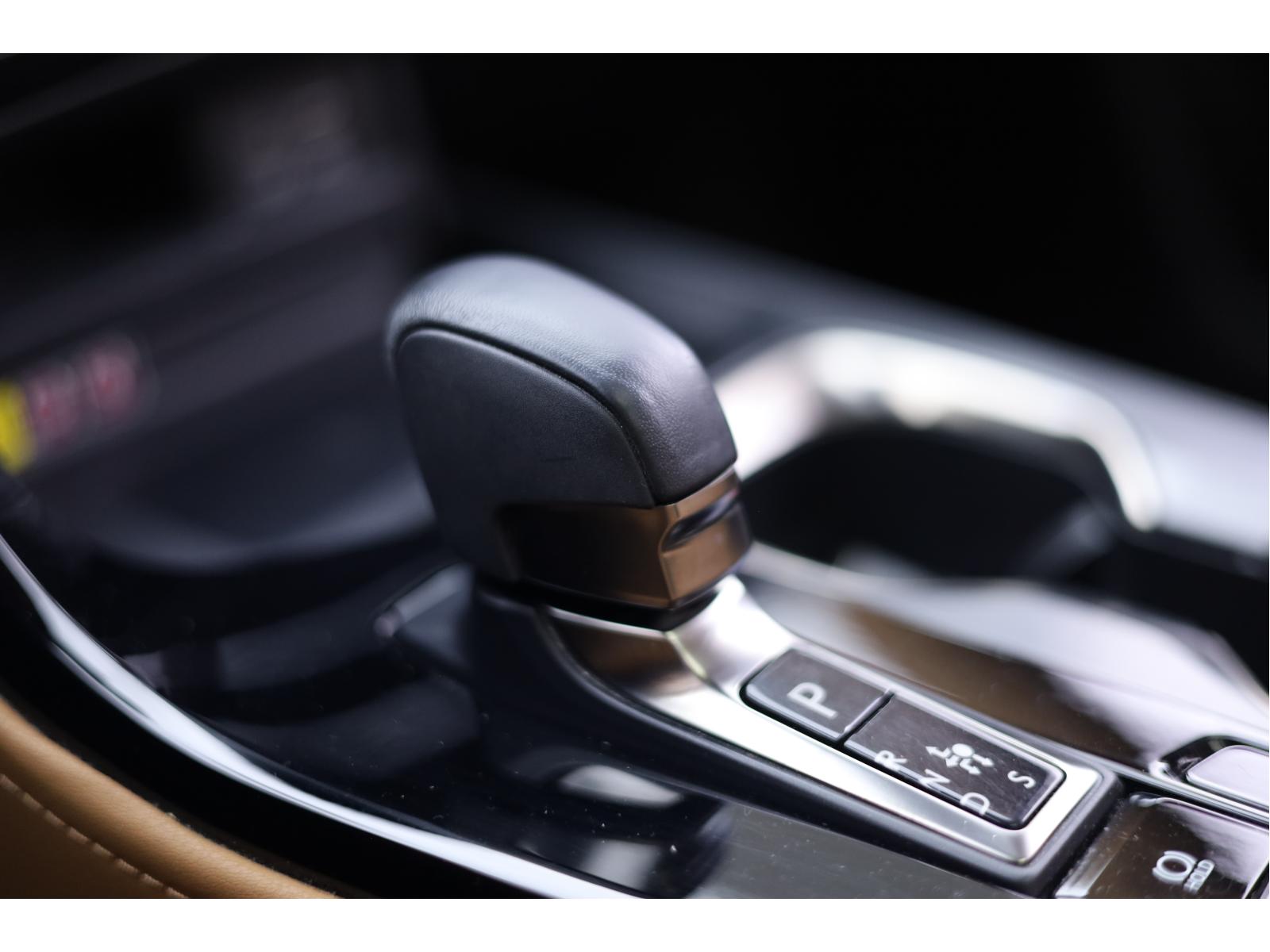 2022 Lexus NX - Image 15