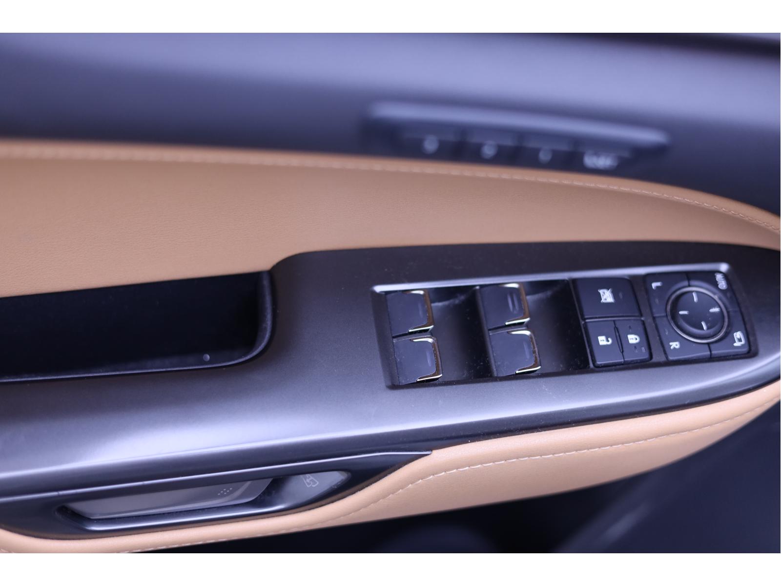 2022 Lexus NX - Image 16