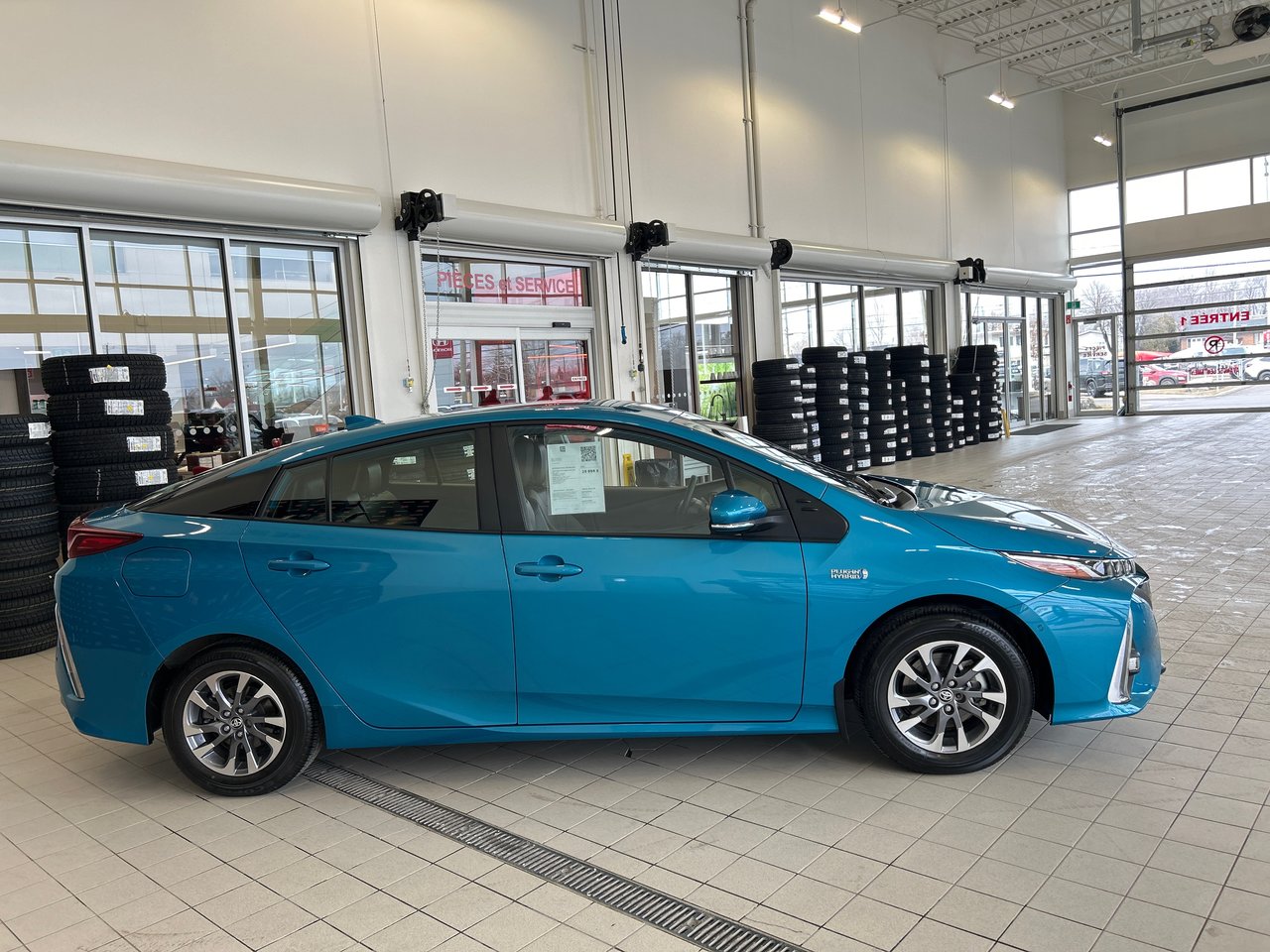 2022 Toyota Prius Prime - Image 16