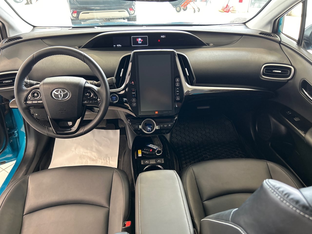 2022 Toyota Prius Prime - Image 25