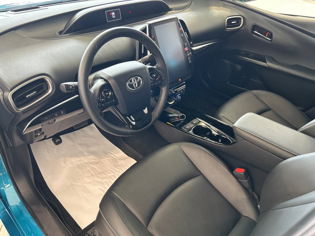 2022 Toyota Prius Prime - Image 31