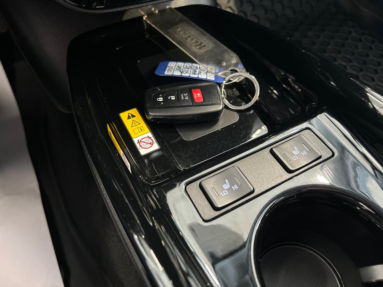 2022 Toyota Prius Prime - Image 46