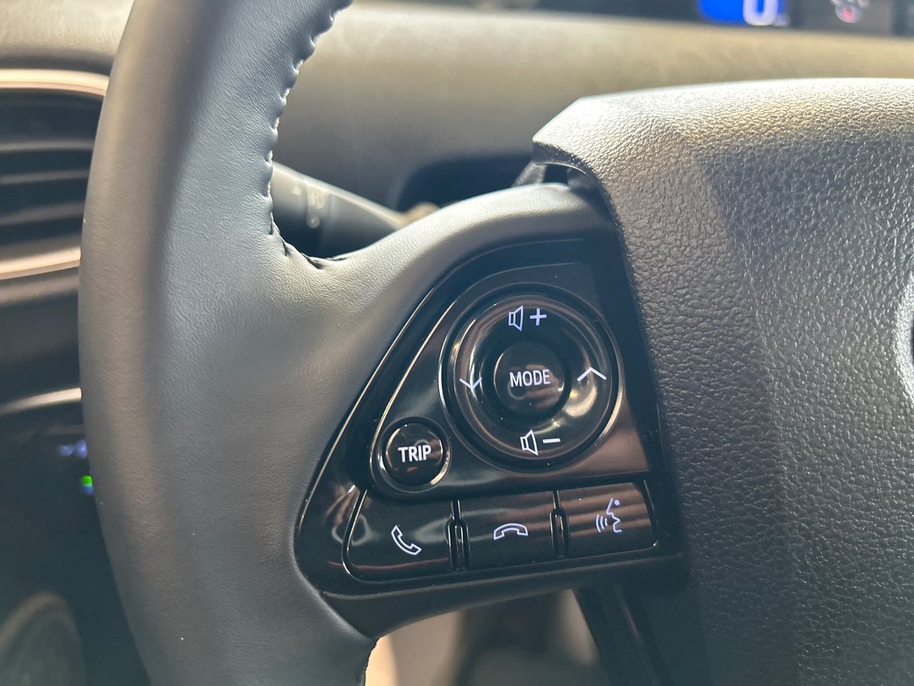 2022 Toyota Prius Prime - Image 48