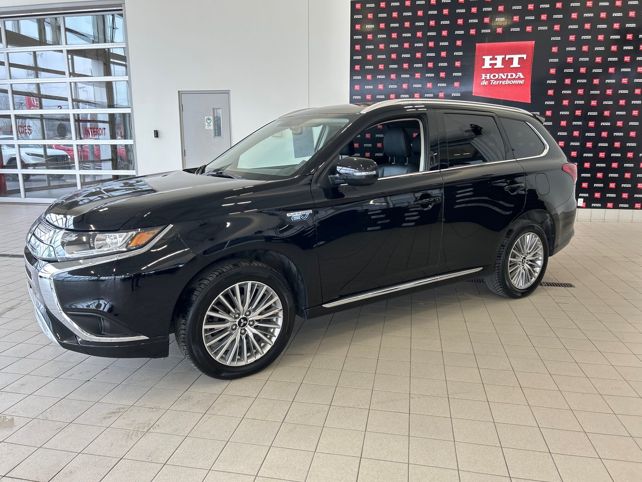 2020 Mitsubishi Outlander PHEV - Image 9