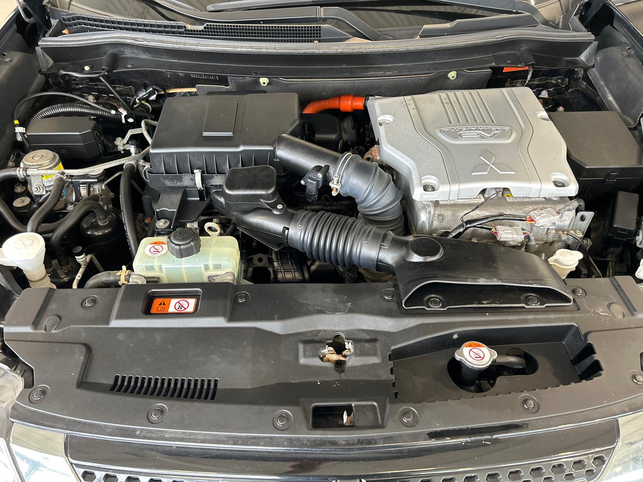 2020 Mitsubishi Outlander PHEV - Image 24