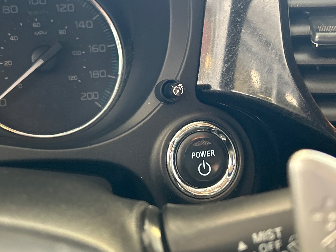 2020 Mitsubishi Outlander PHEV - Image 39