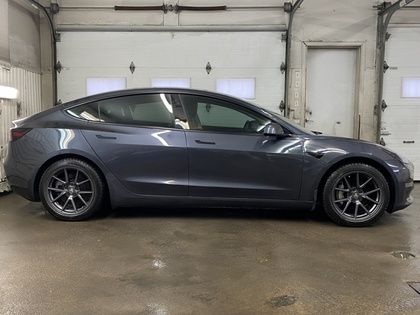 2021 Tesla Model 3 - Image 17