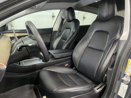 2021 Tesla Model 3 - Image 22