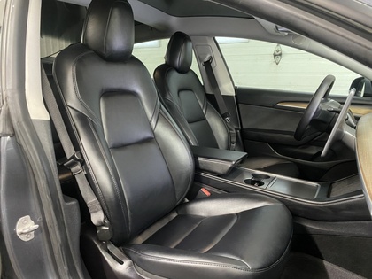 2021 Tesla Model 3 - Image 24