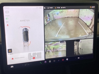 2021 Tesla Model 3 - Image 32