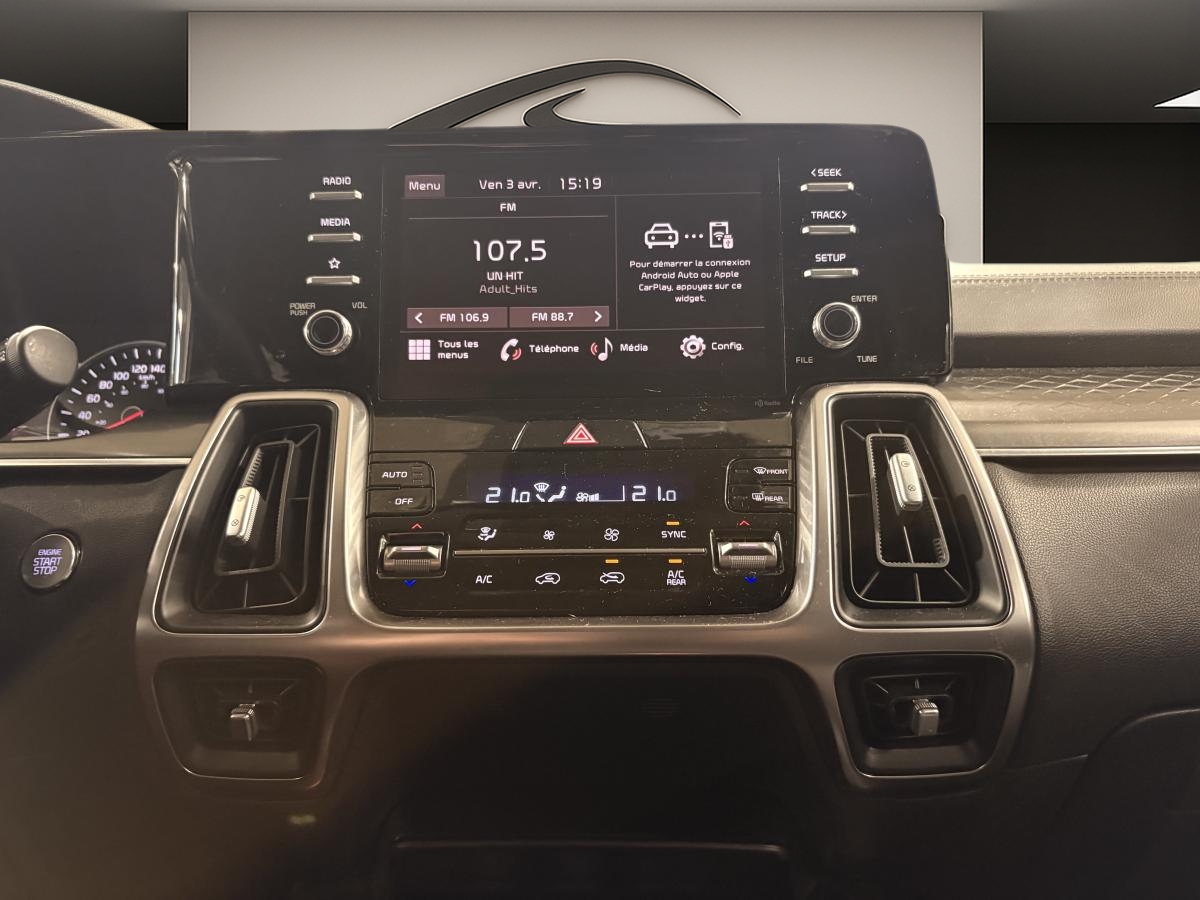 2023 Kia Sorento - Image 17