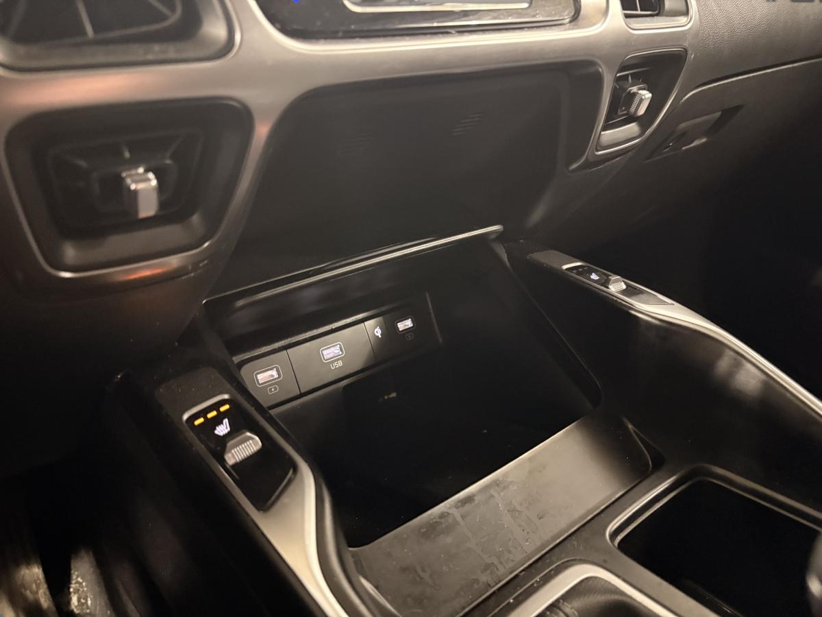 2023 Kia Sorento - Image 19