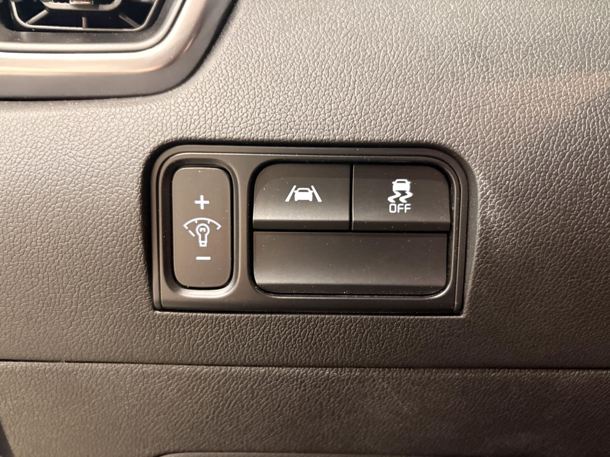 2023 Kia Sorento - Image 24