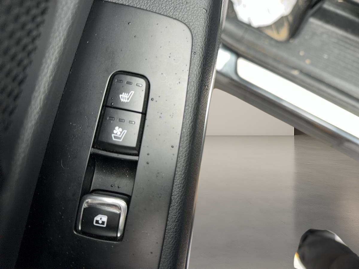 2024 Kia Telluride - Image 9