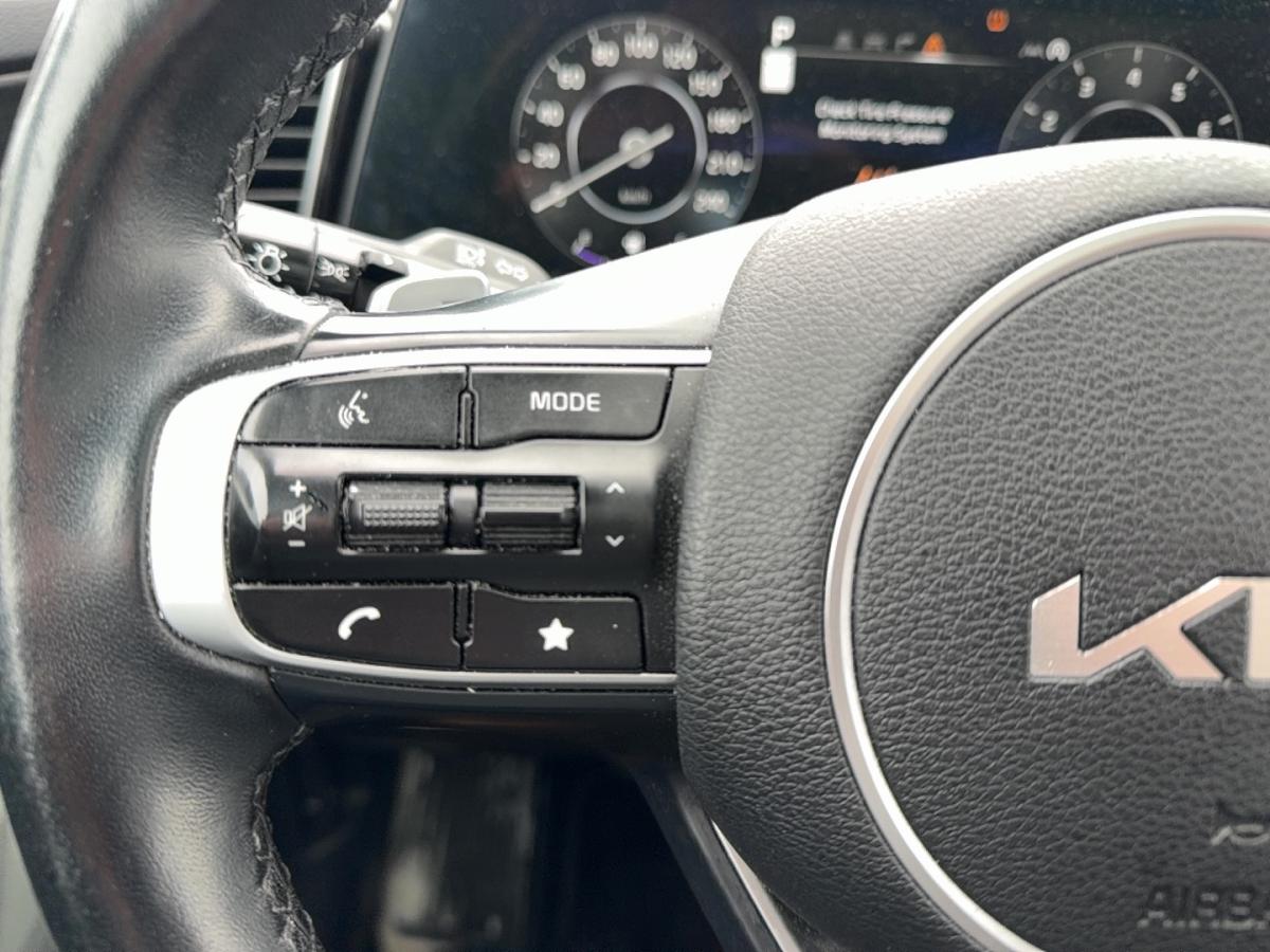 2023 Kia Sportage - Image 16