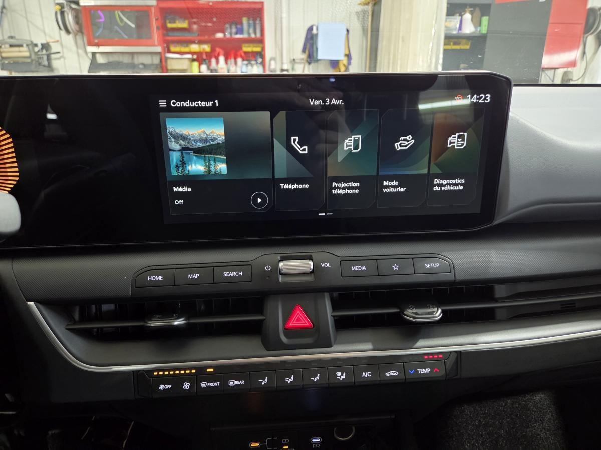 2025 Kia K4 - Image 13