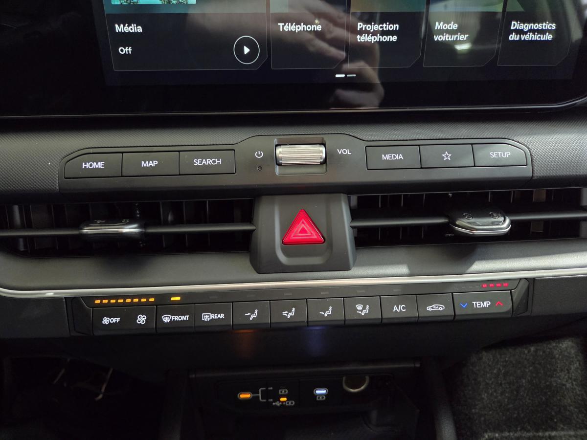 2025 Kia K4 - Image 15