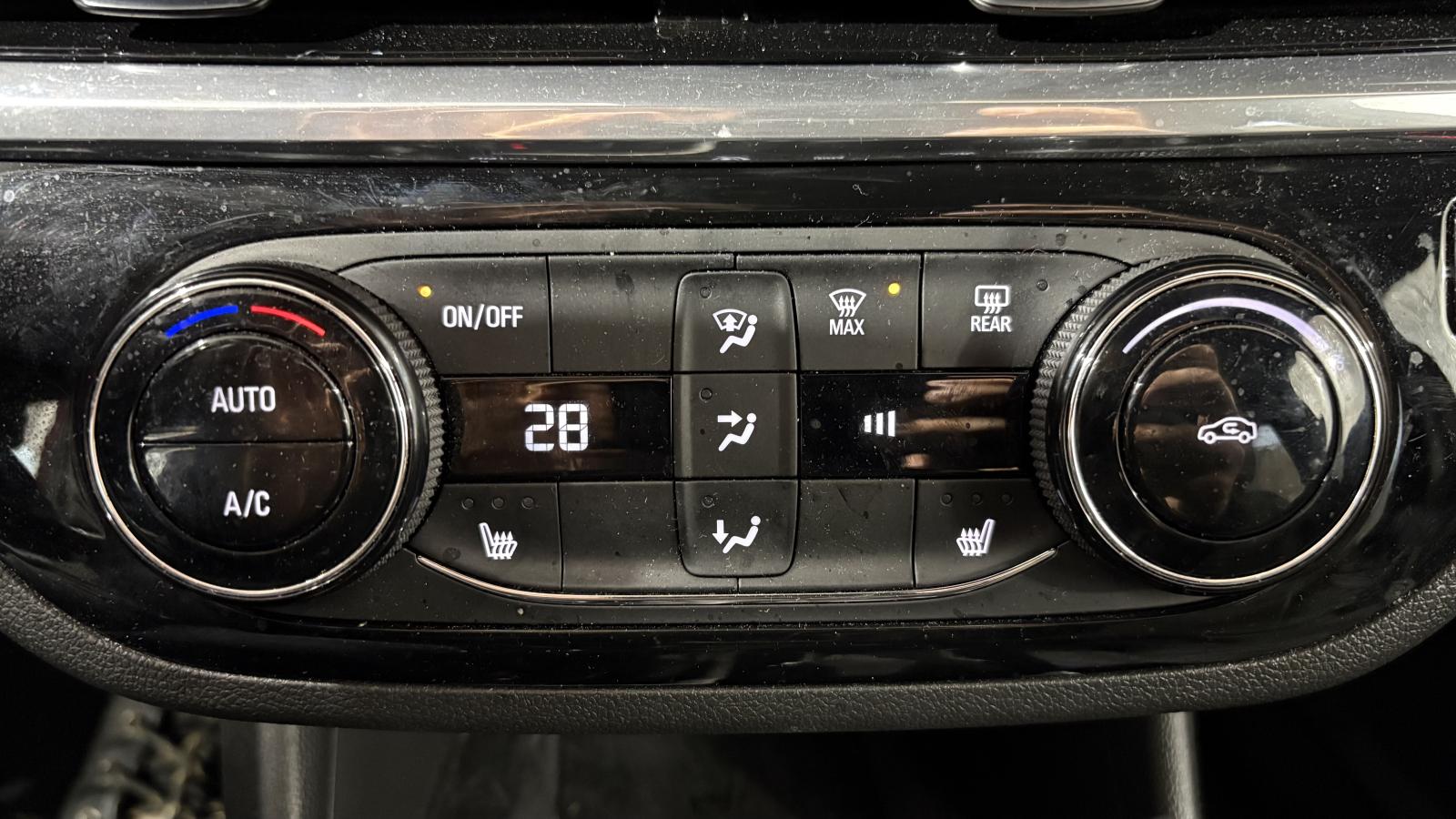 2024 Buick Envista - Image 26