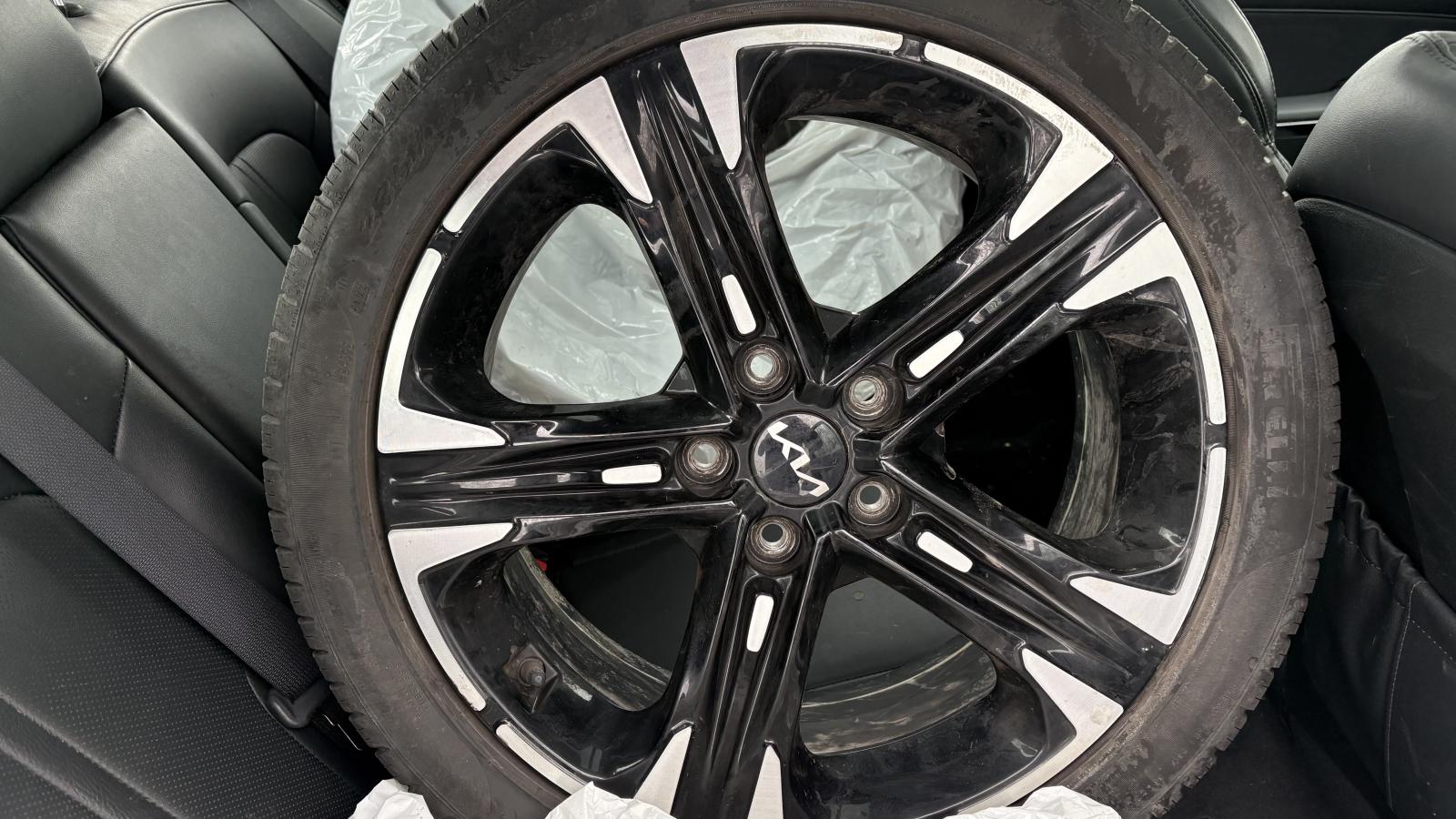 2023 Kia K5 - Image 3