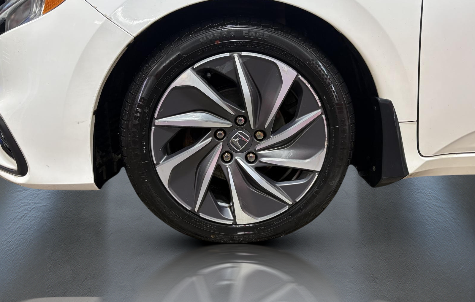 2019 Honda Insight - Image 5