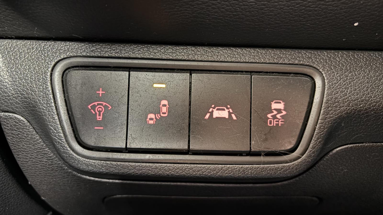 2020 Kia Forte - Image 8